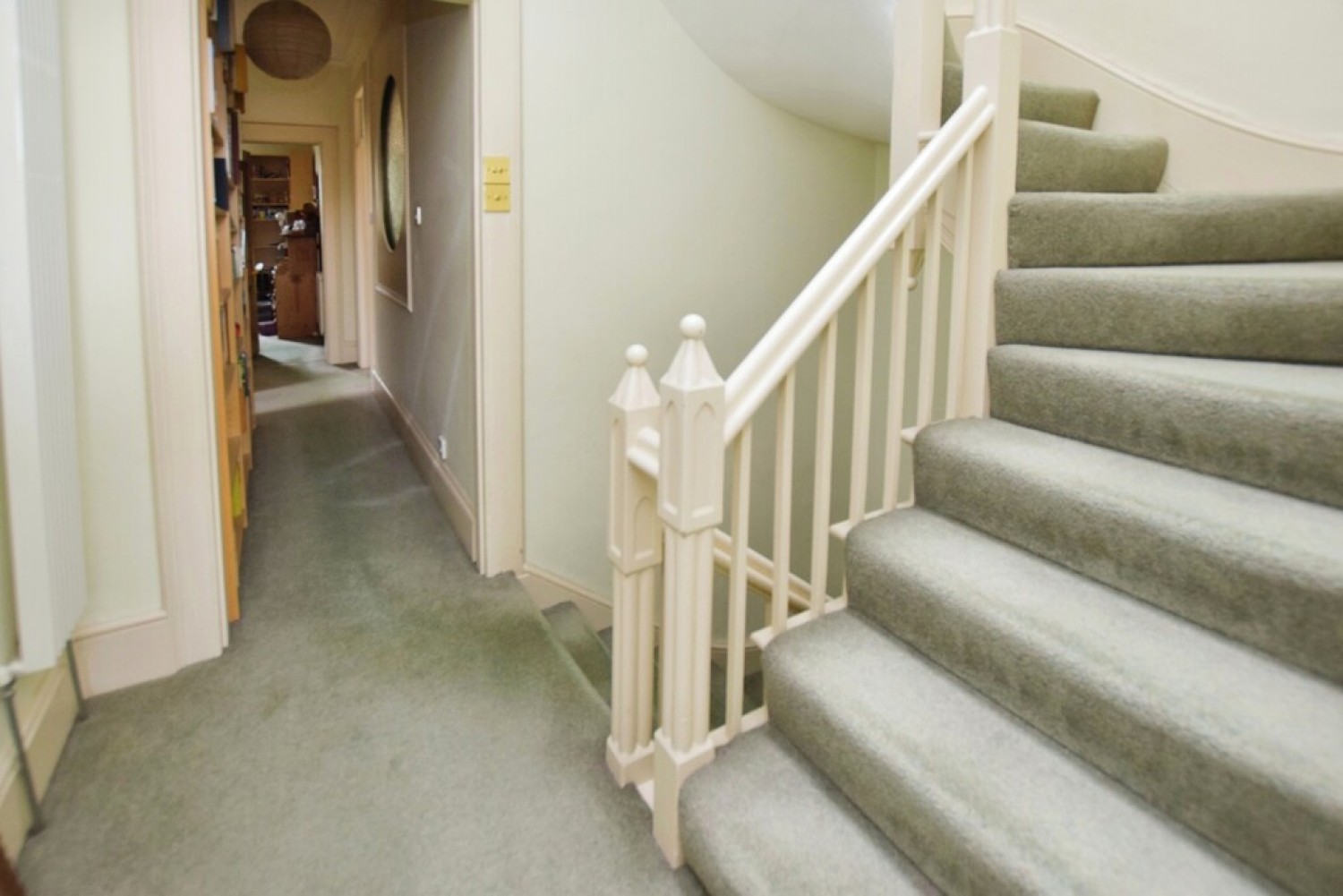 6 bedroom House for Sale Princes Square