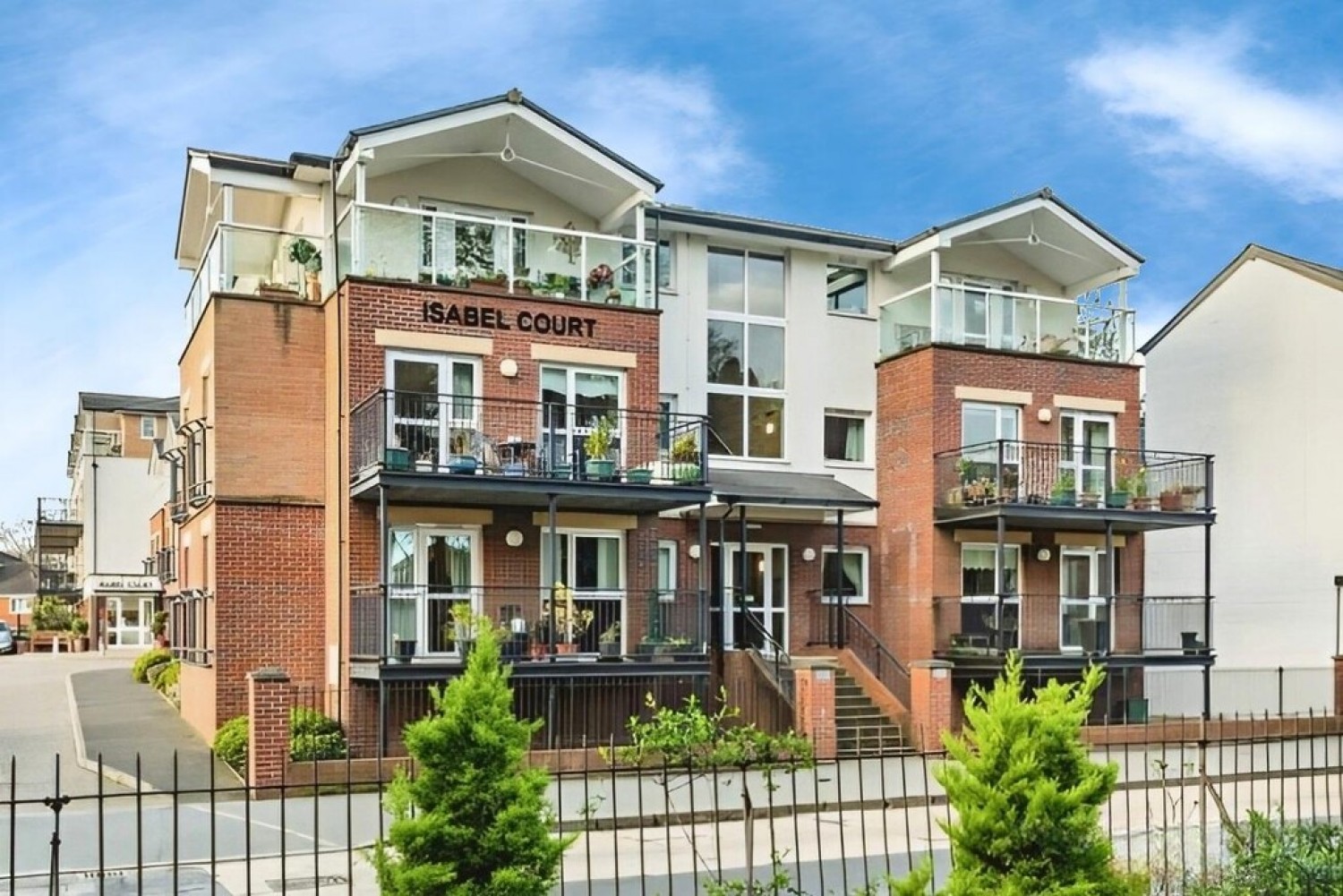 1 bedroom Flat for Sale Cowick Street