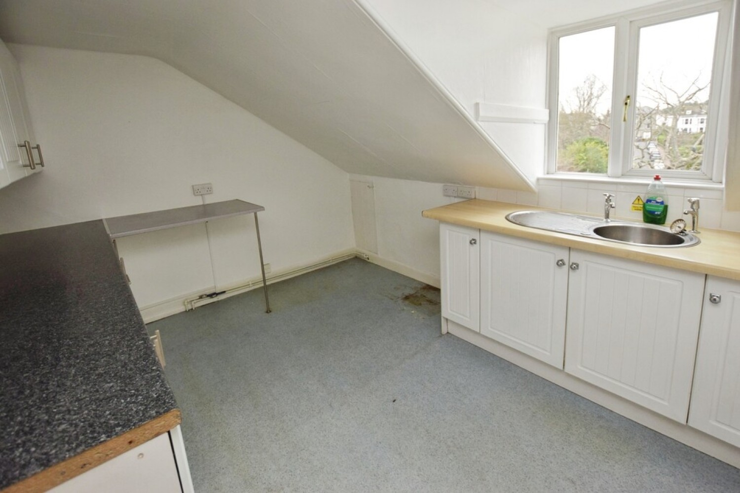 7 bedroom House for Sale 10 New North Road