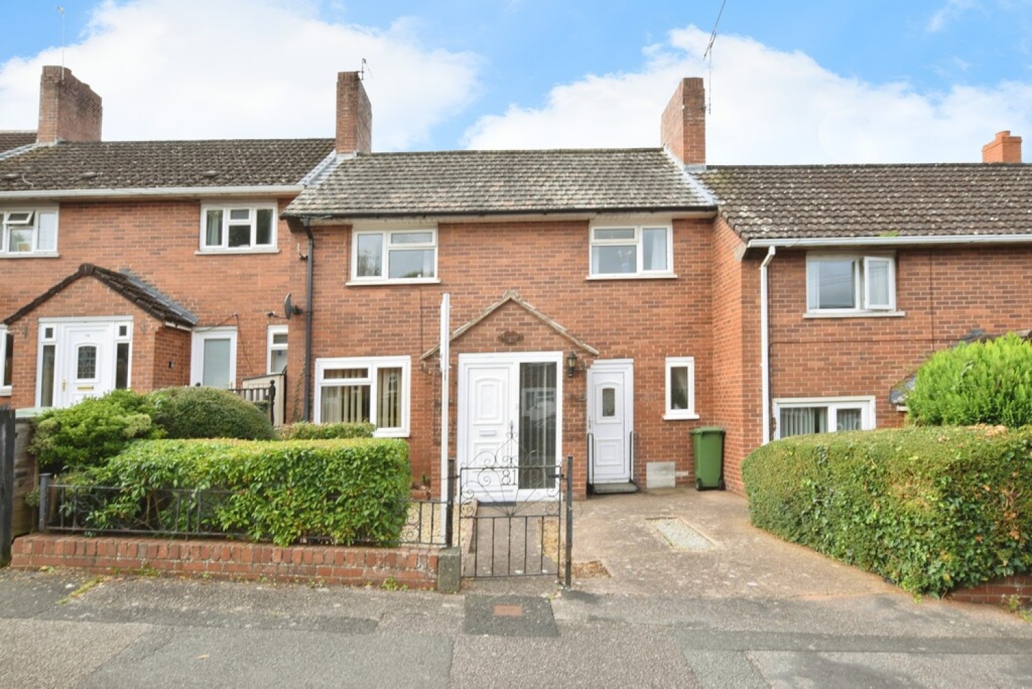 3 bedroom House for Sale Hillyfield Road