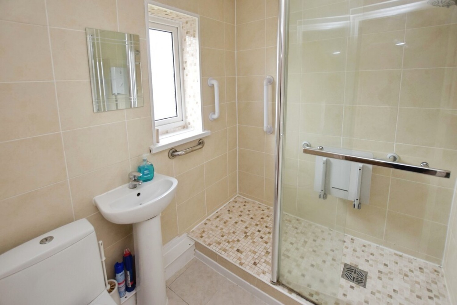 3 bedroom House for Sale Hillyfield Road