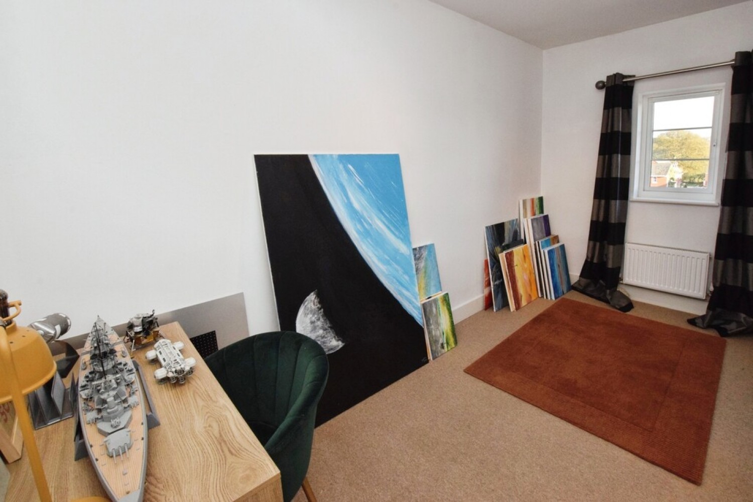 2 bedroom Flat for Sale Russell Walk
