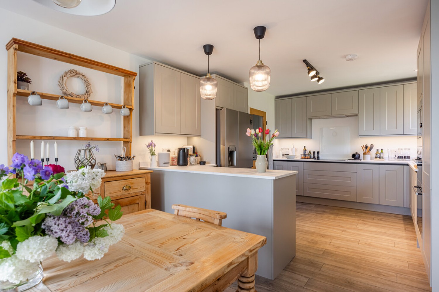 5 bedroom Bungalow for Sale Beech Avenue