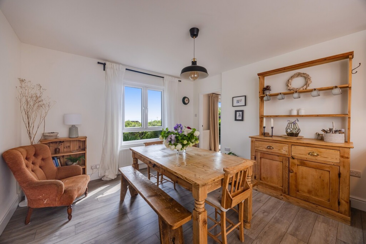 5 bedroom Bungalow for Sale Beech Avenue