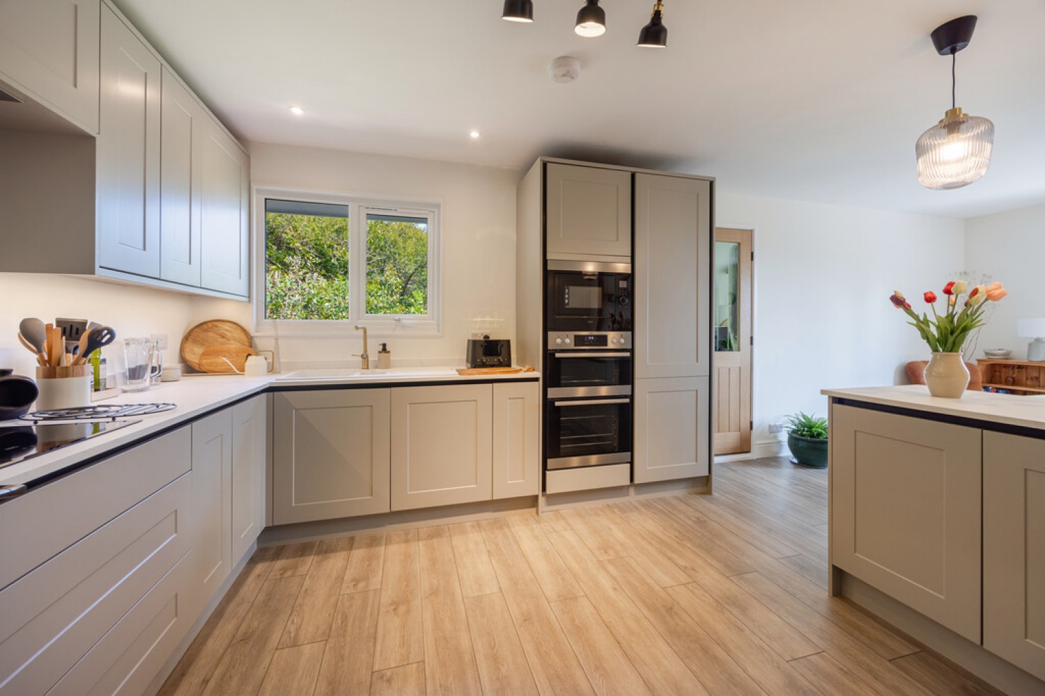 5 bedroom Bungalow for Sale Beech Avenue