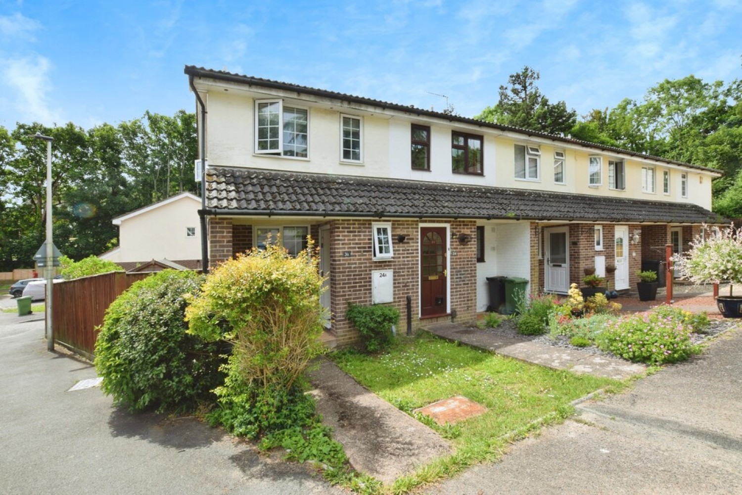 2 bedroom House for Sale Gloucester Road