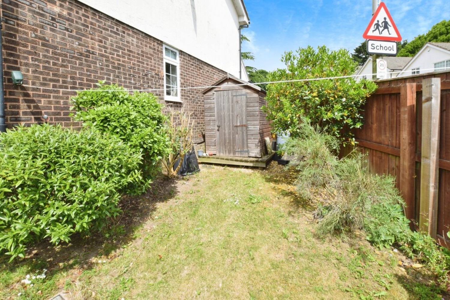 2 bedroom House for Sale Gloucester Road
