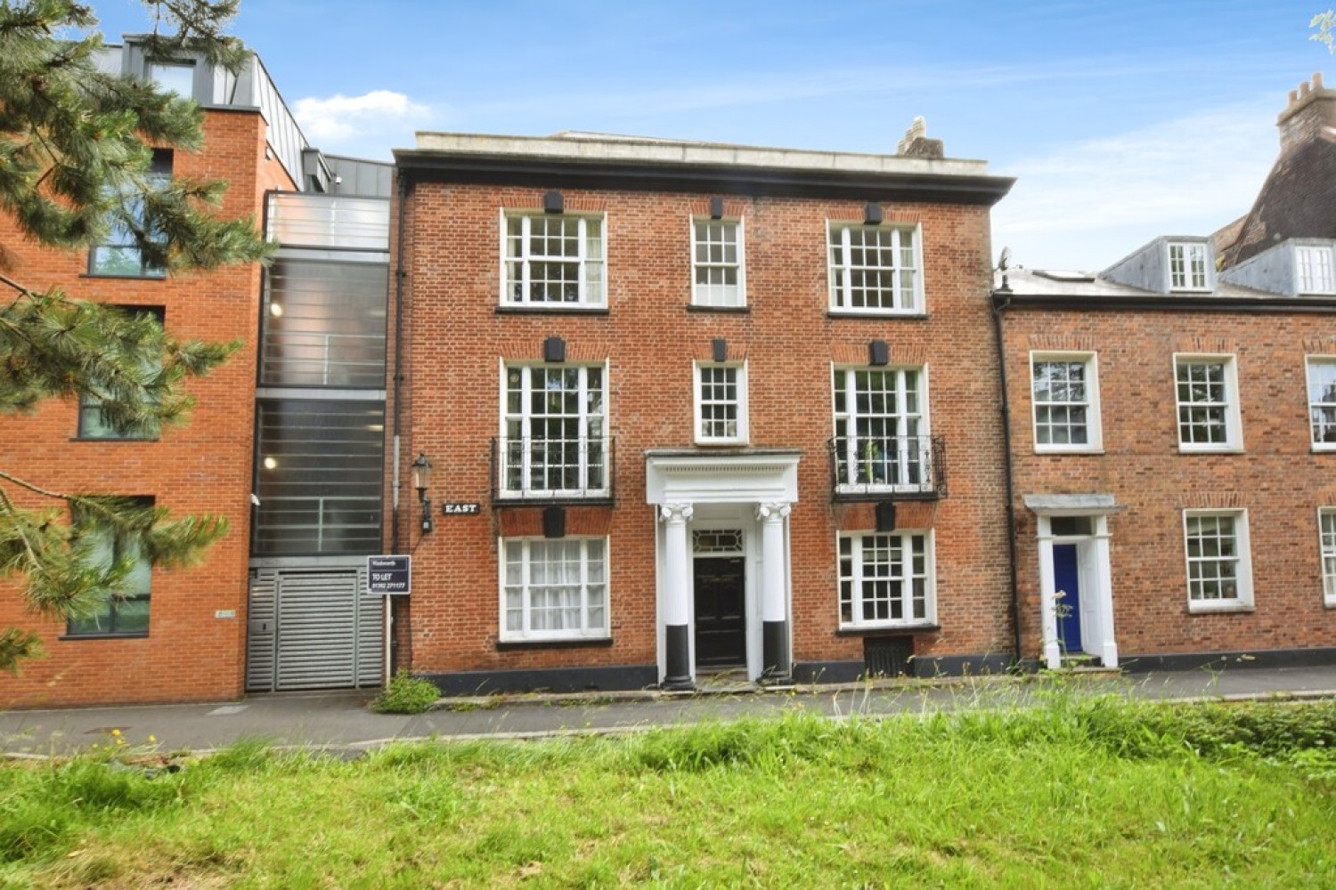 1 bedroom Flat for Sale Bartholomew Street East