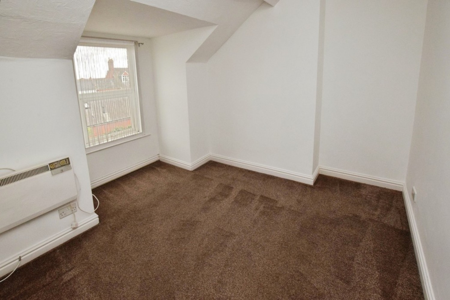 2 bedroom Flat for Sale Queens Road