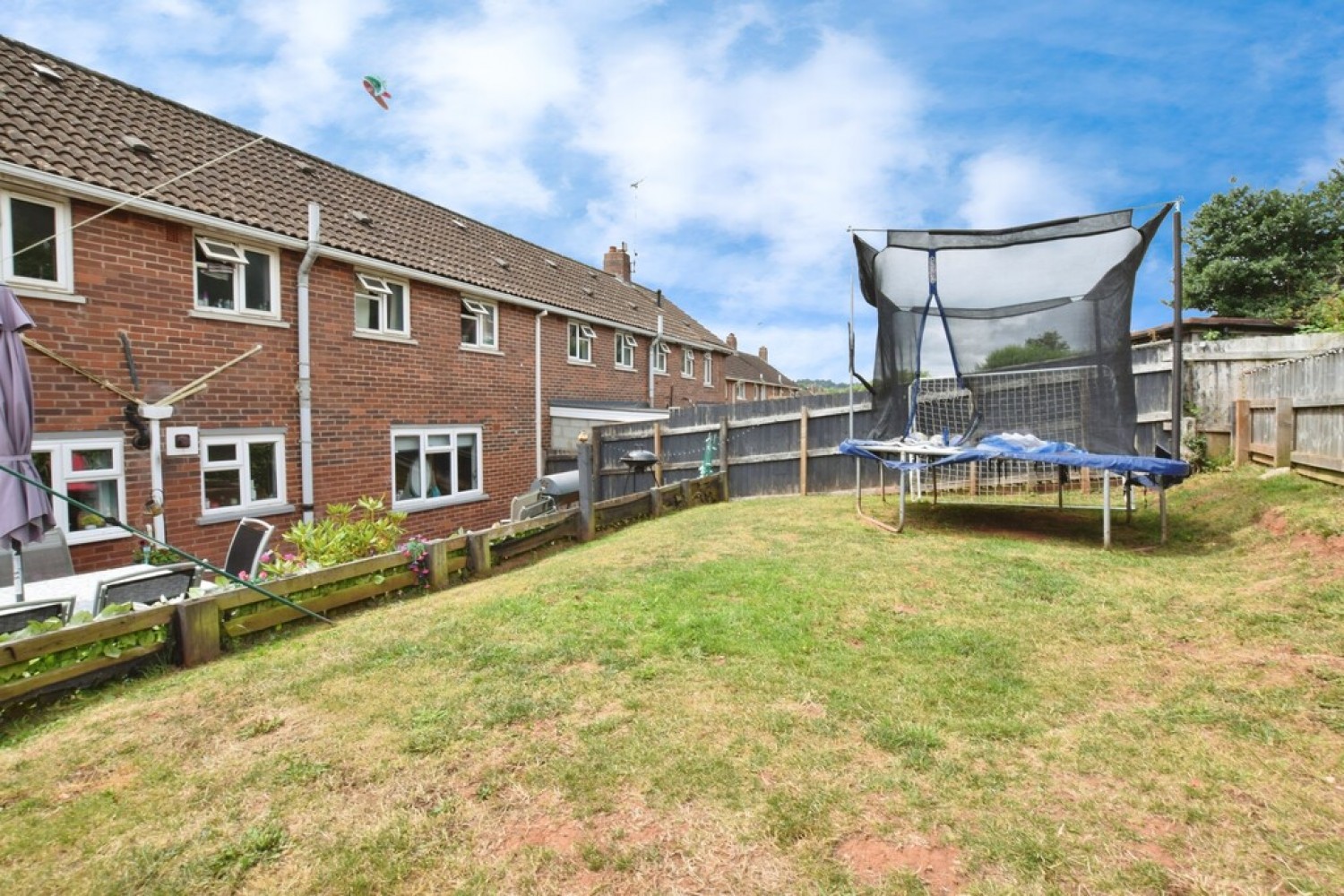 2 bedroom Flat for Sale Leypark Road