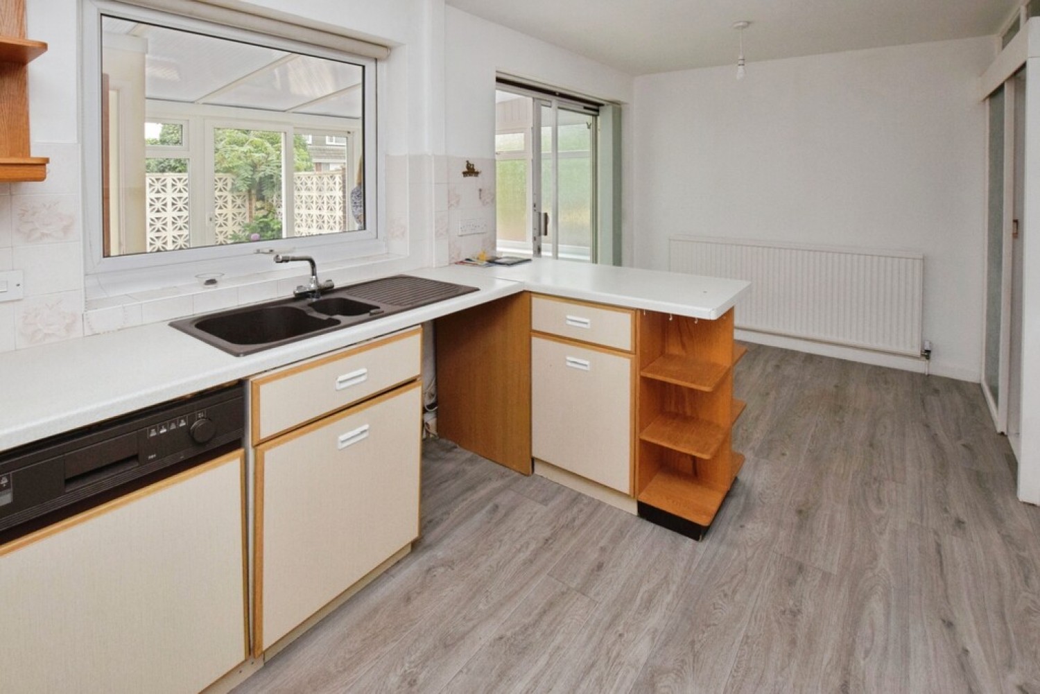 3 bedroom House for Sale Woodbury View