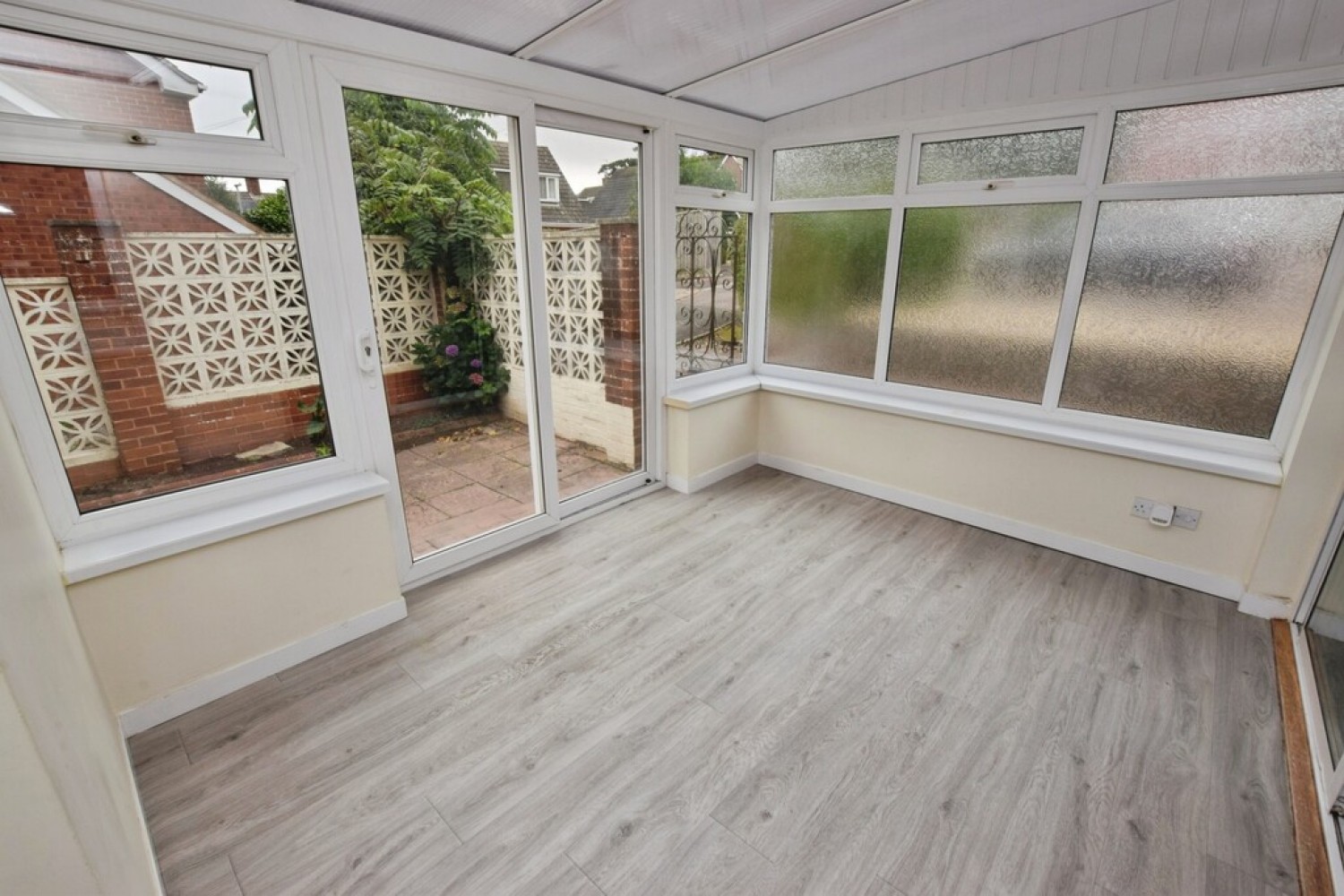 3 bedroom House for Sale Woodbury View