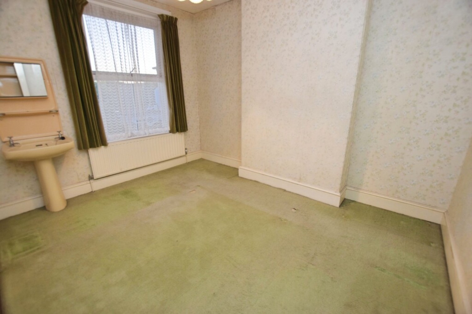 3 bedroom House for Sale Courtenay Terrace