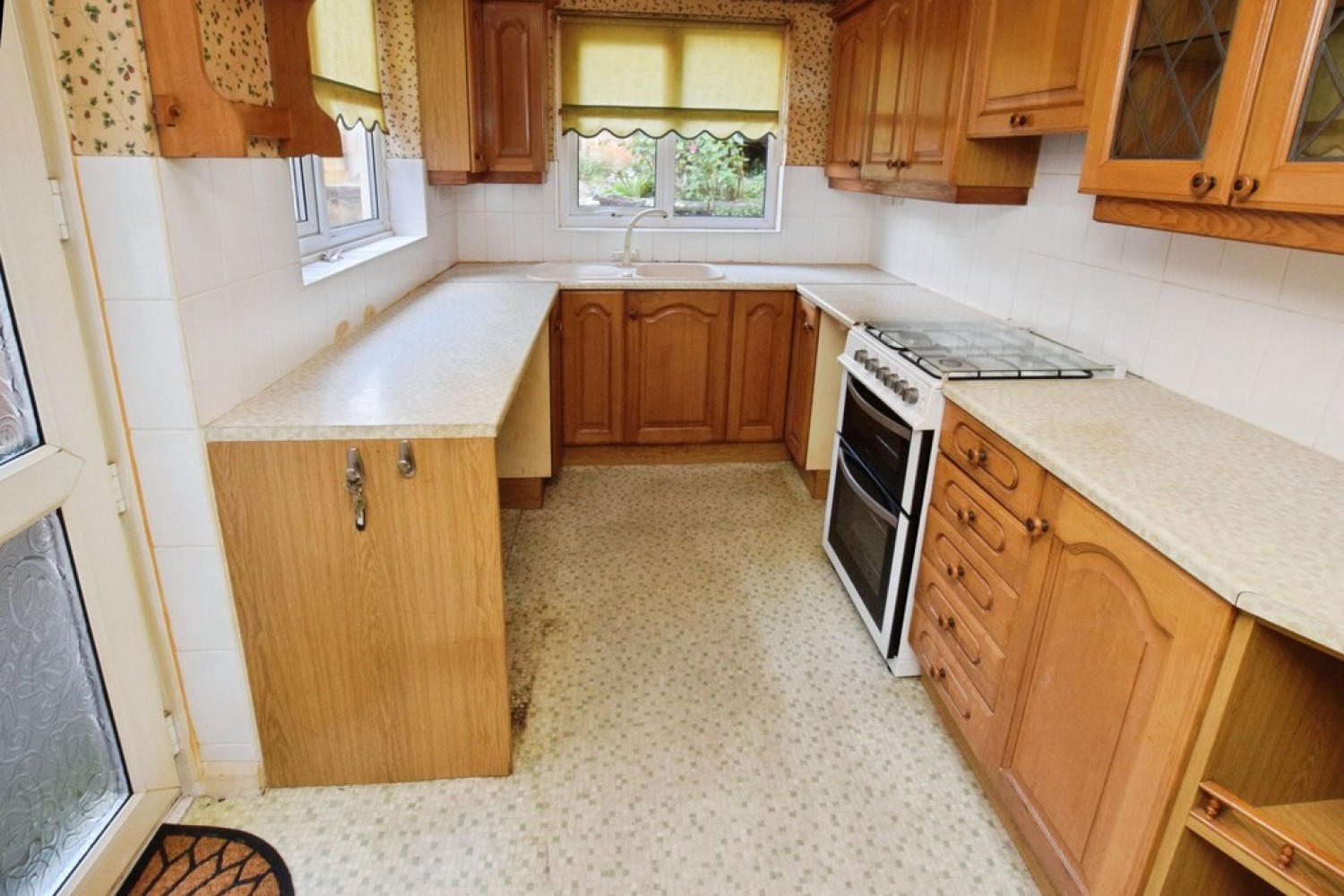 3 bedroom House for Sale Woodwater Lane