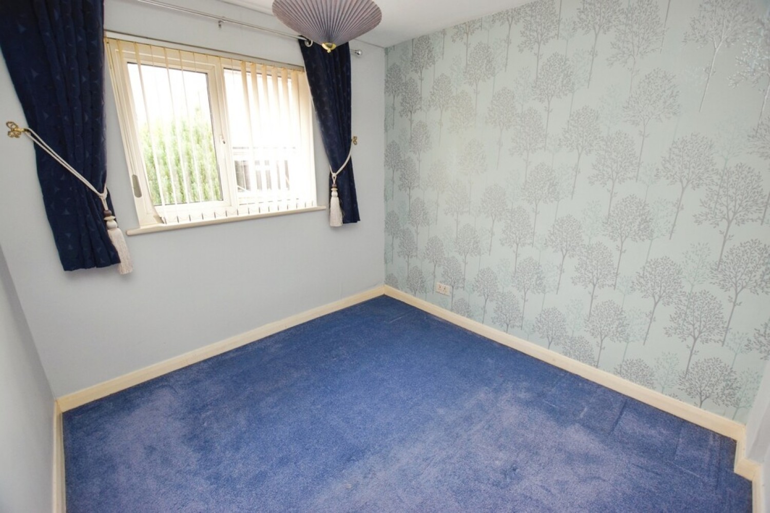 3 bedroom House for Sale Woodwater Lane