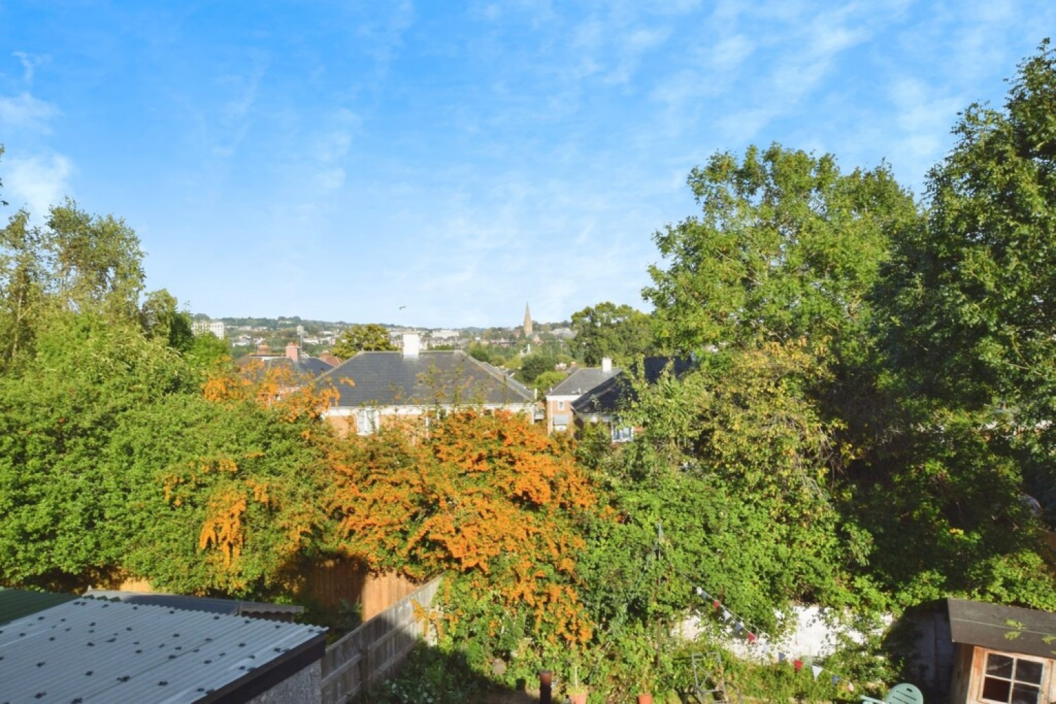 2 bedroom House for Sale Southport Avenue