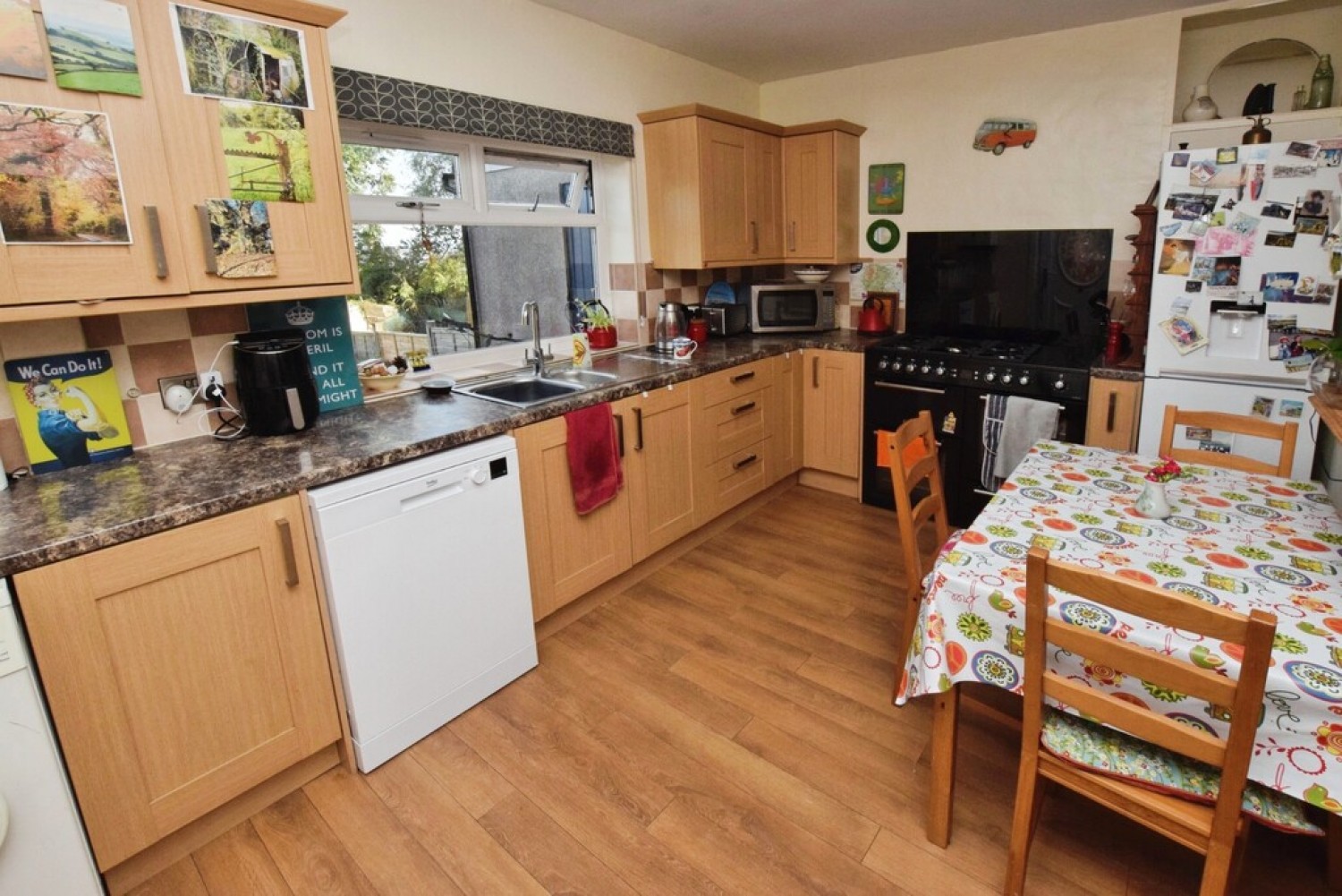 2 bedroom House for Sale Southport Avenue