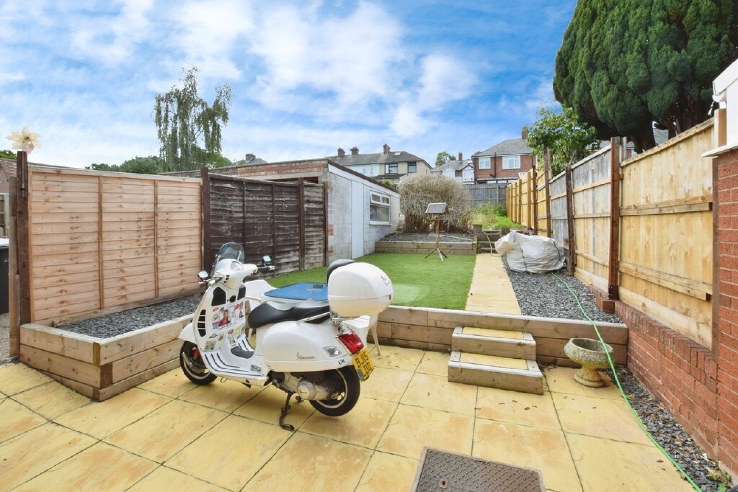 3 bedroom House for Sale Broadway