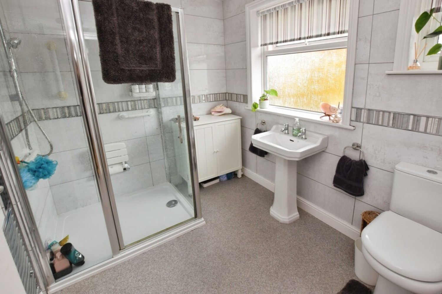 4 bedroom House for Sale Whiteway Drive