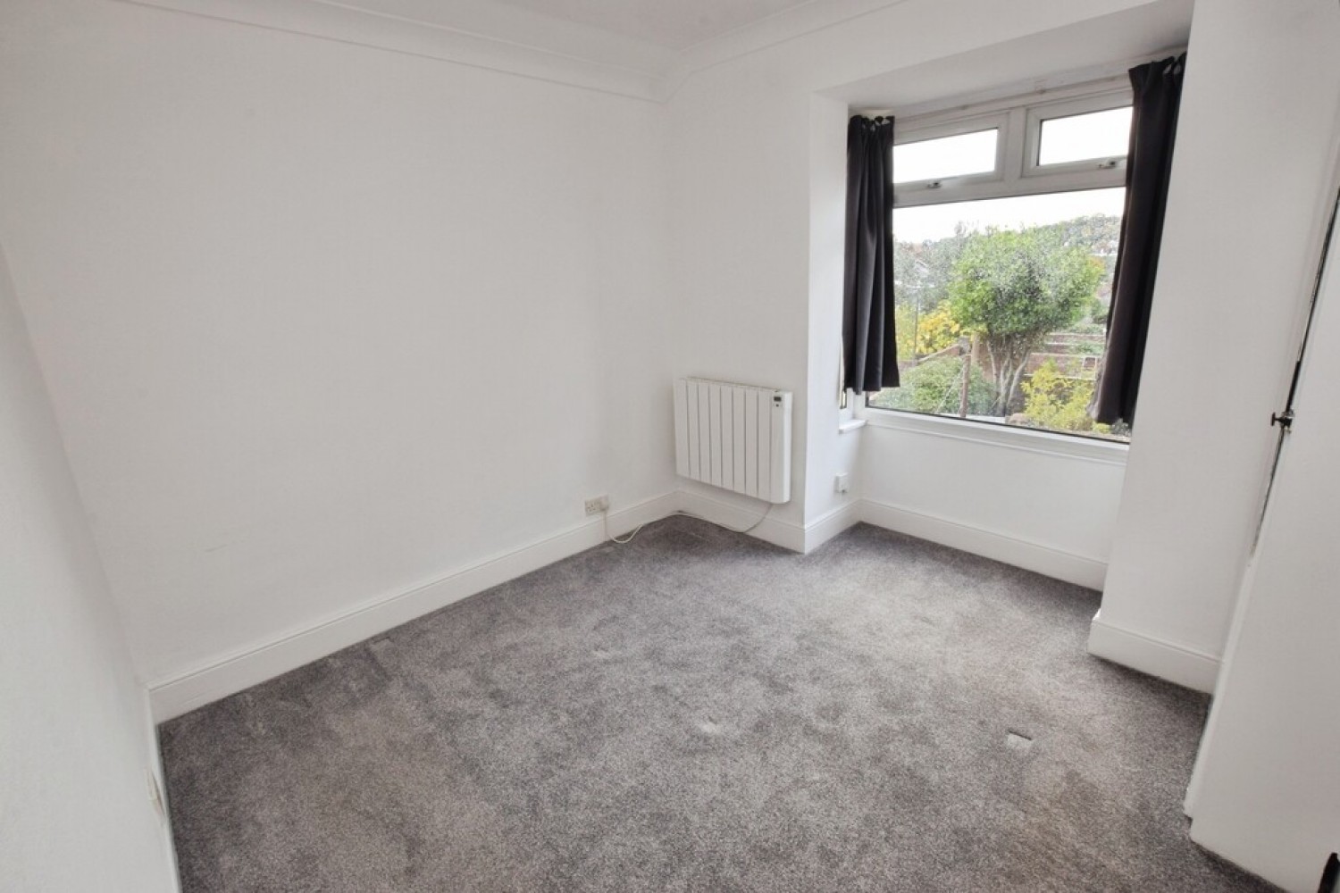 1 bedroom Flat for Sale Elmside