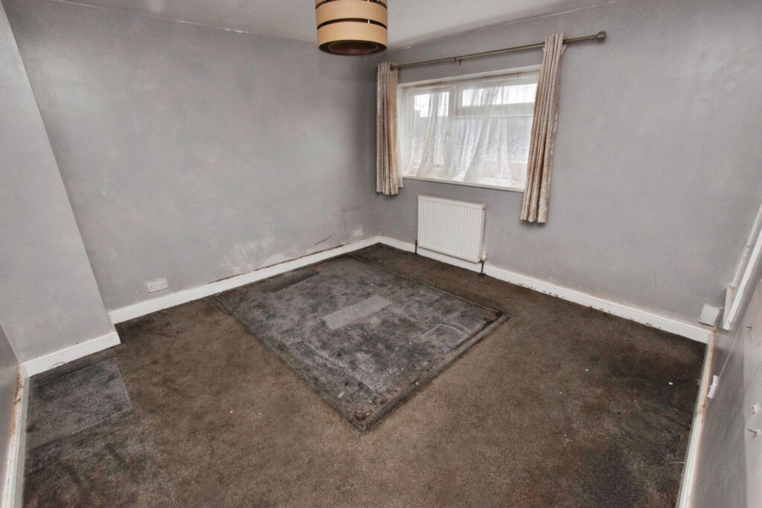 3 bedroom House for Sale Elaine Close