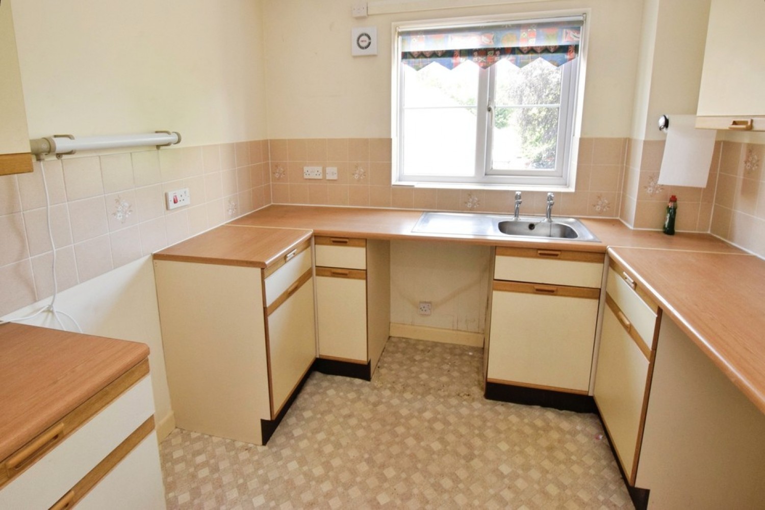 2 bedroom Flat for Sale Church Street