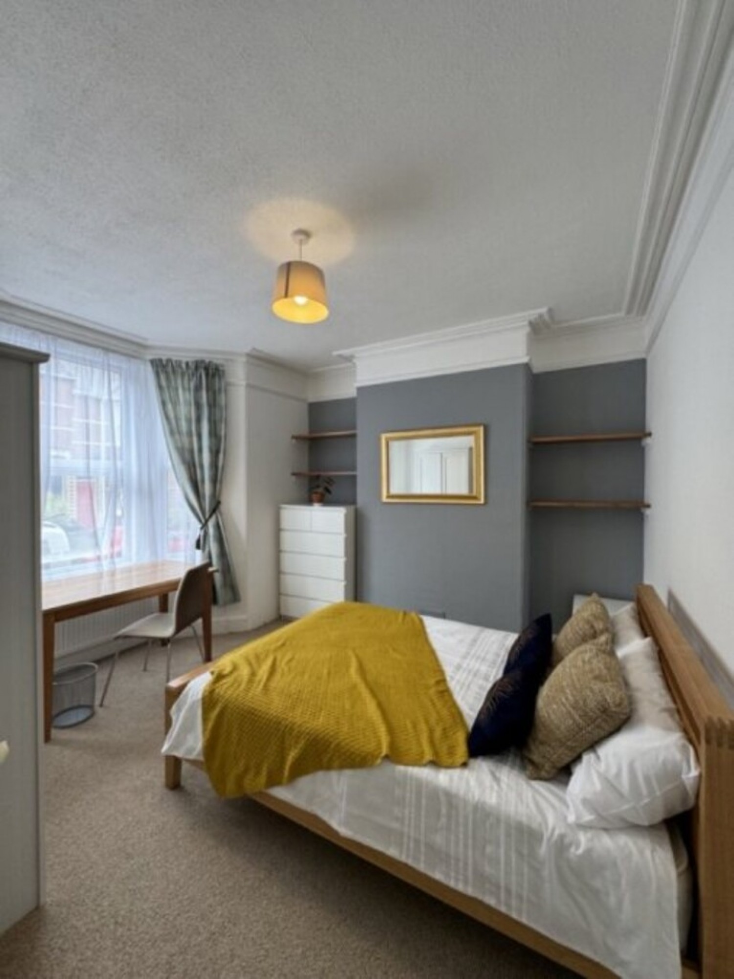 4 bedroom House for Sale Abbots Road