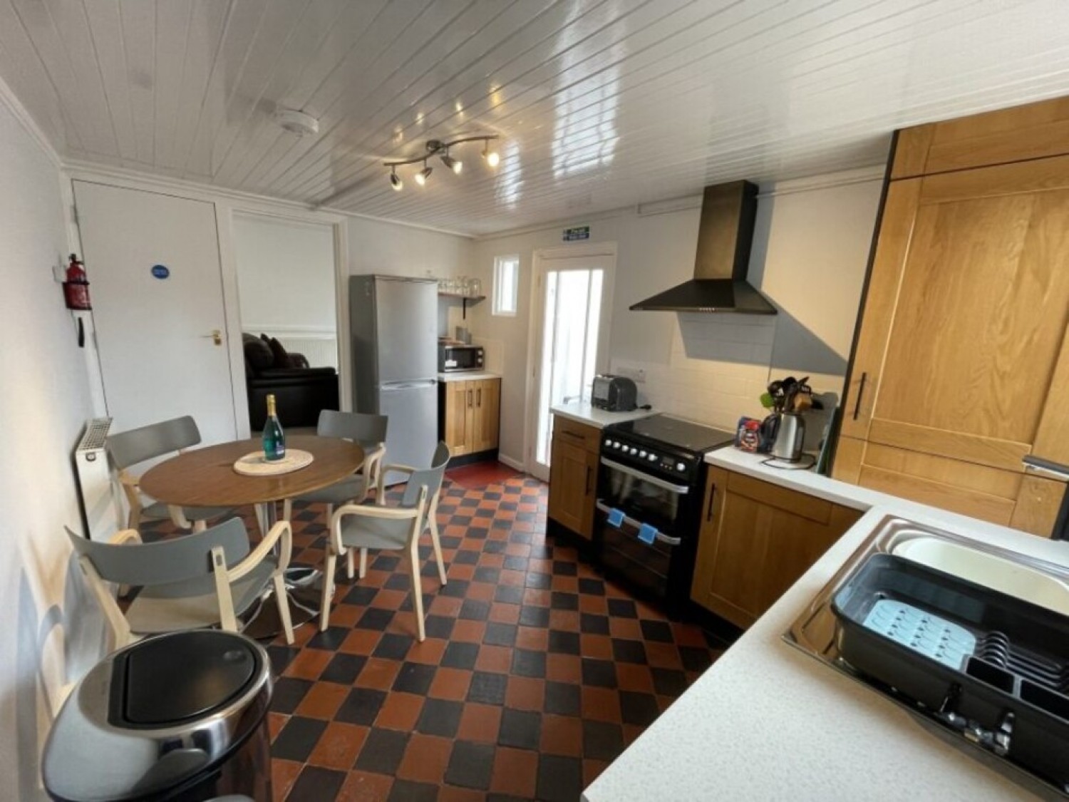 4 bedroom House for Sale Abbots Road