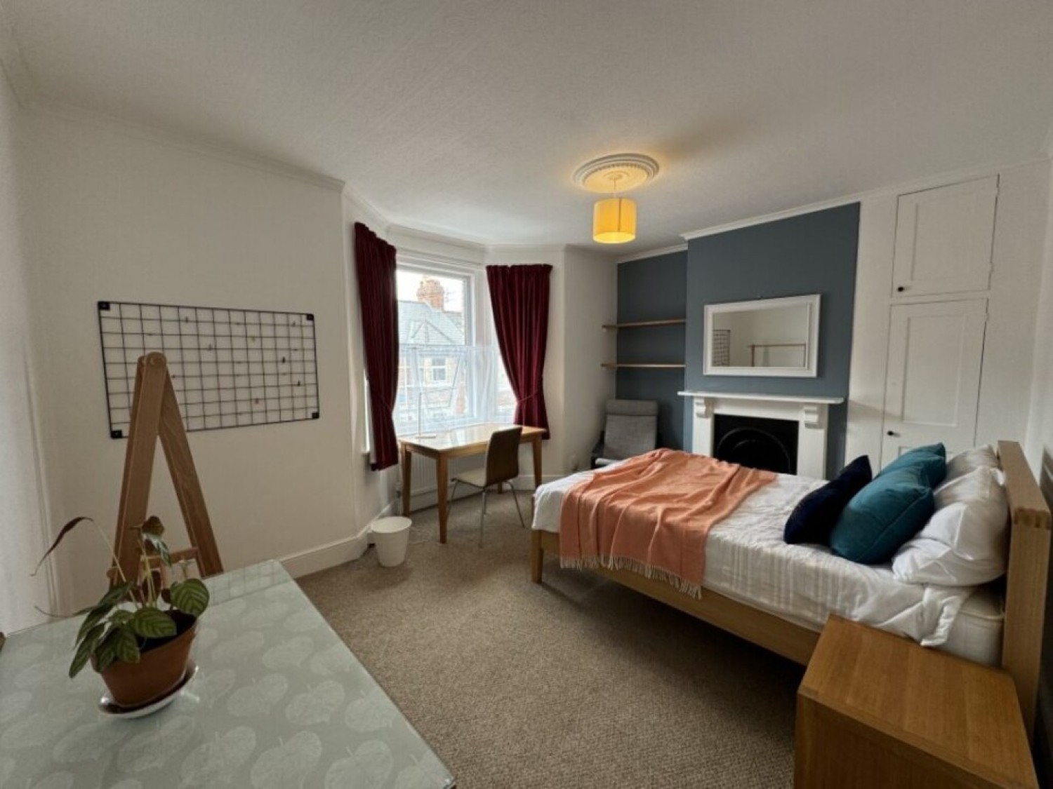 4 bedroom House for Sale Abbots Road