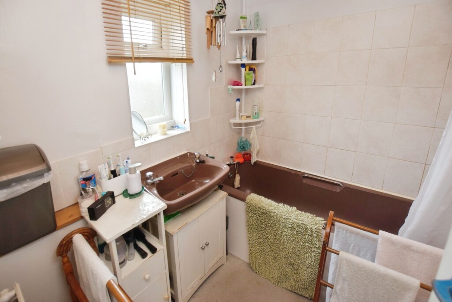 3 bedroom House for Sale Lloyds Crescent