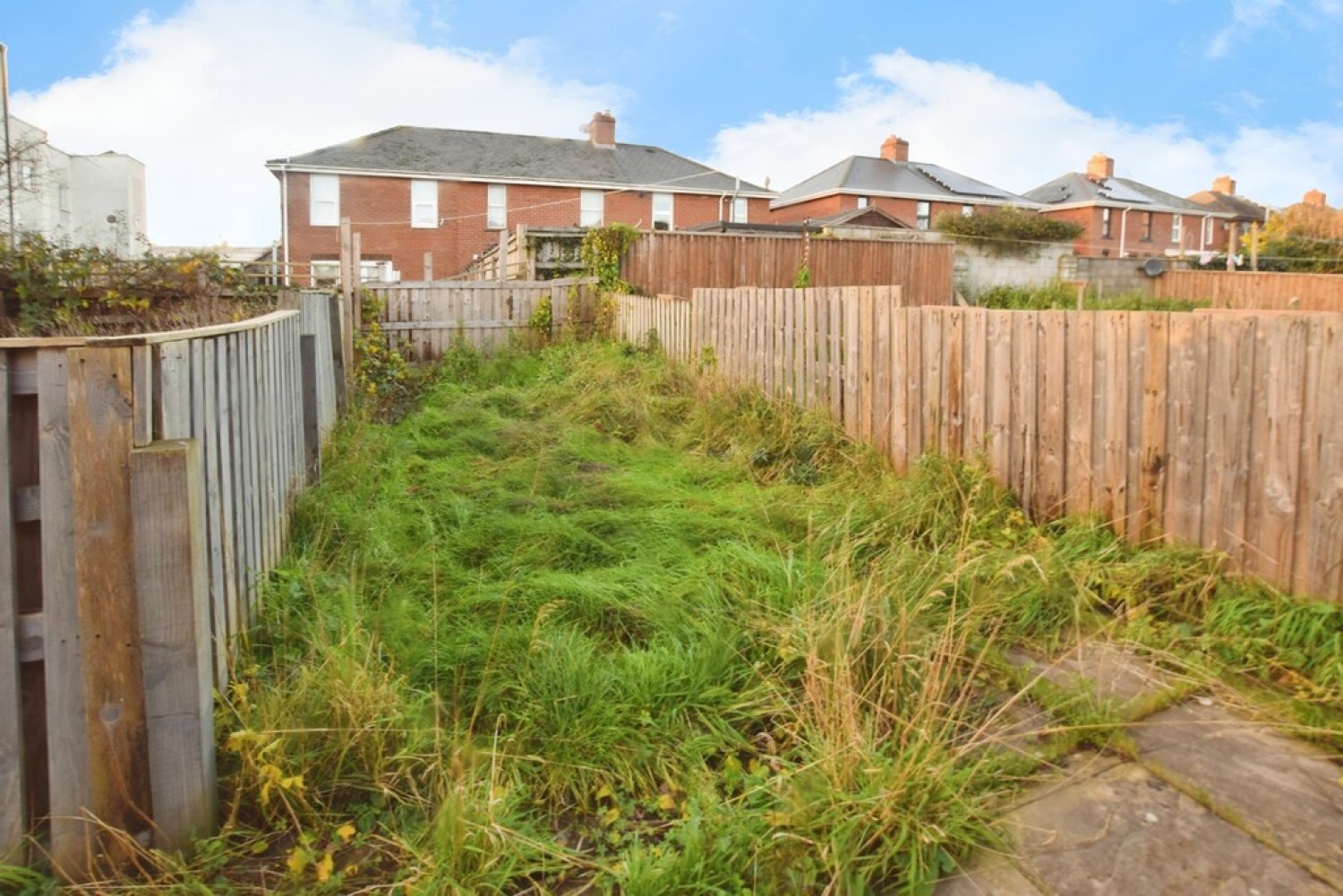 1 bedroom Flat for Sale Burnthouse Lane