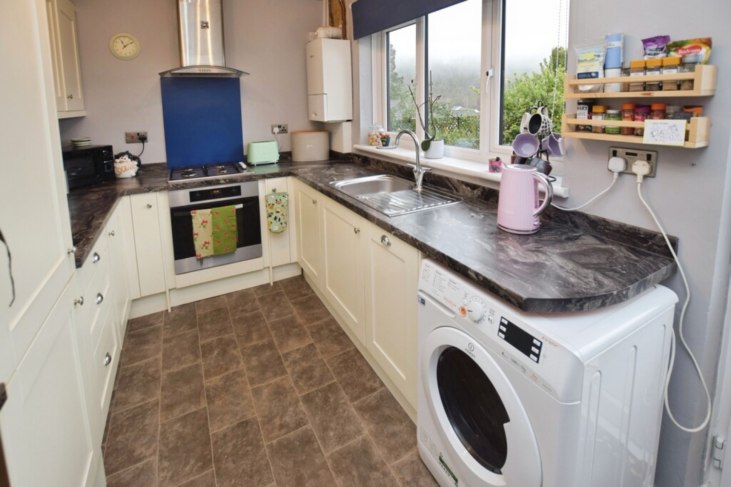 2 bedroom House for Sale Elliott Close