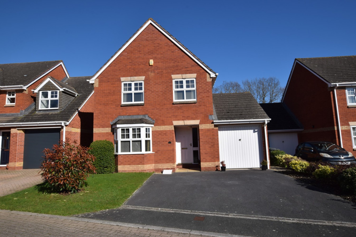 4 bedroom House for Sale Apple Farm Grange