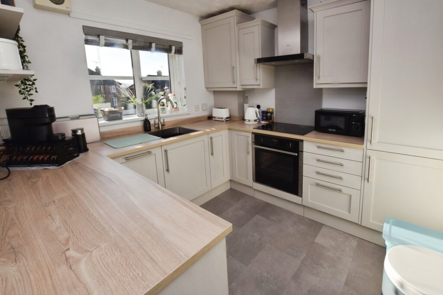 3 bedroom House for Sale Howell Road