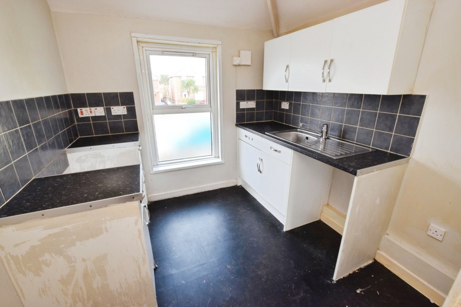 1 bedroom Flat for Sale Burnthouse Lane