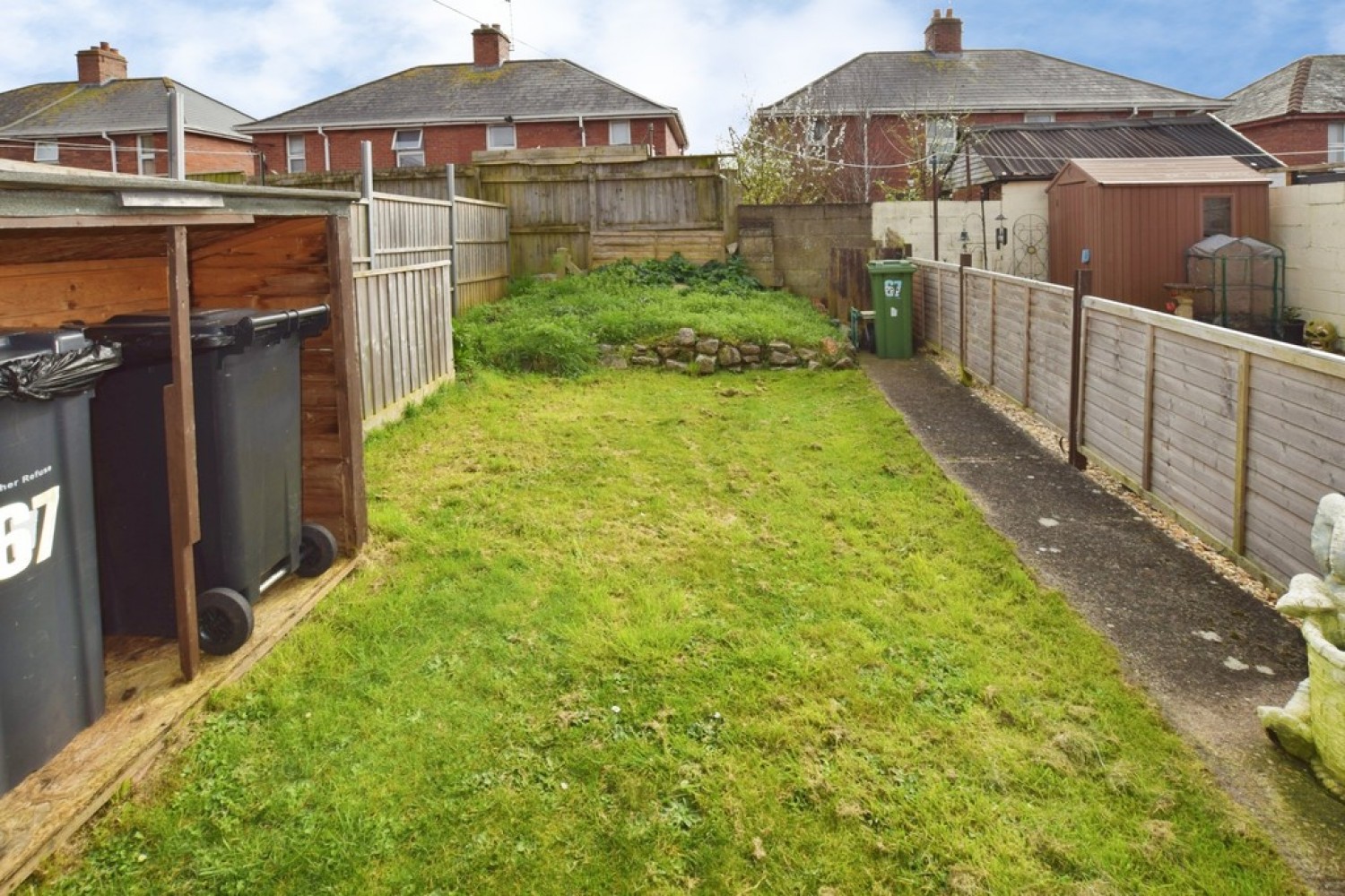 1 bedroom Flat for Sale Burnthouse Lane