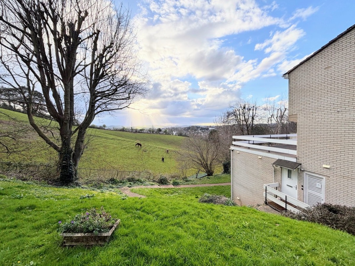 Woodwater Lane, Broadfields, Exeter