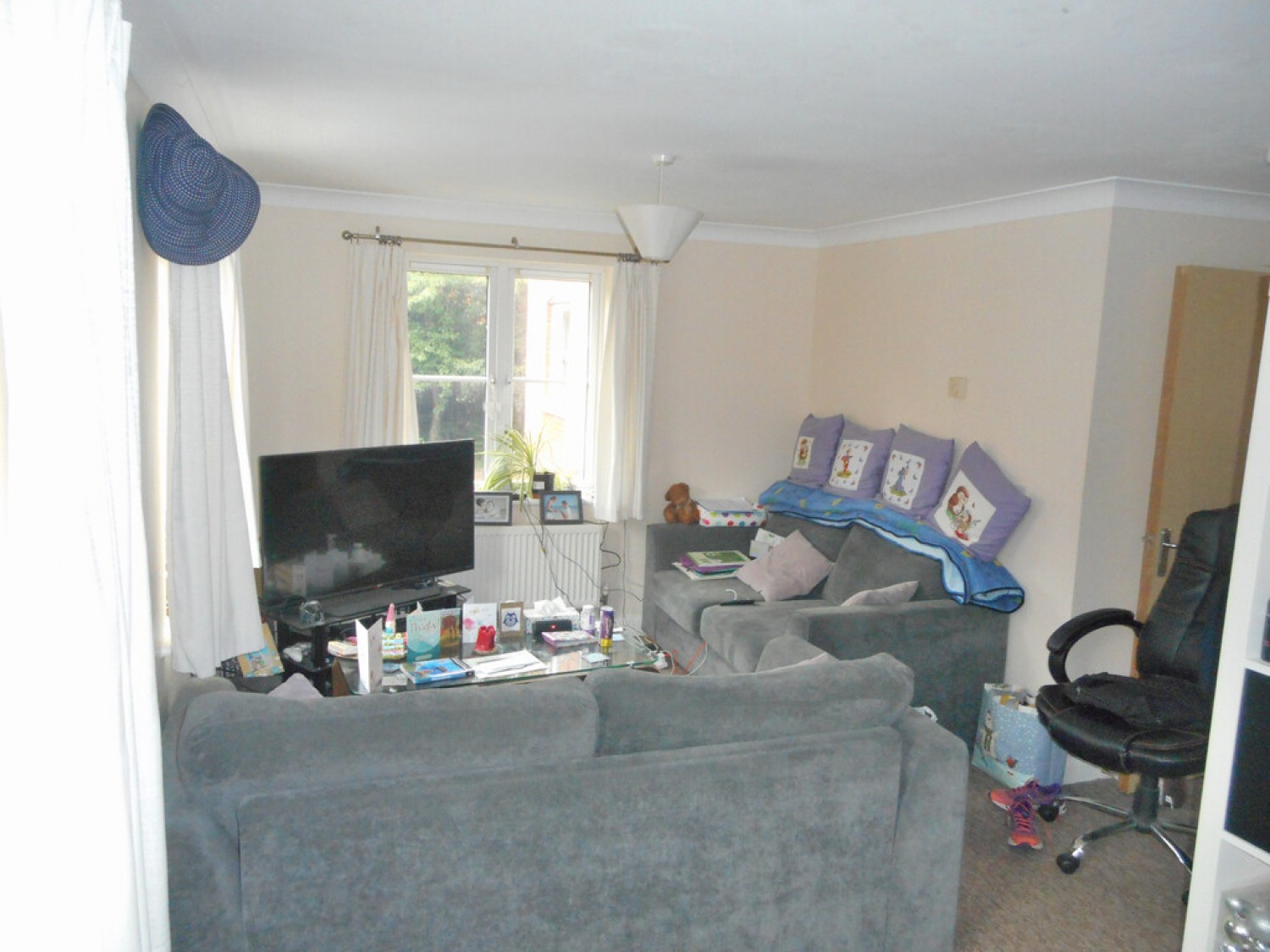 2 bedroom Flat for Letting Medley Court