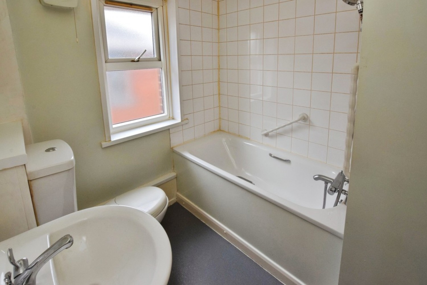 1 bedroom Flat for Sale Burnthouse Lane