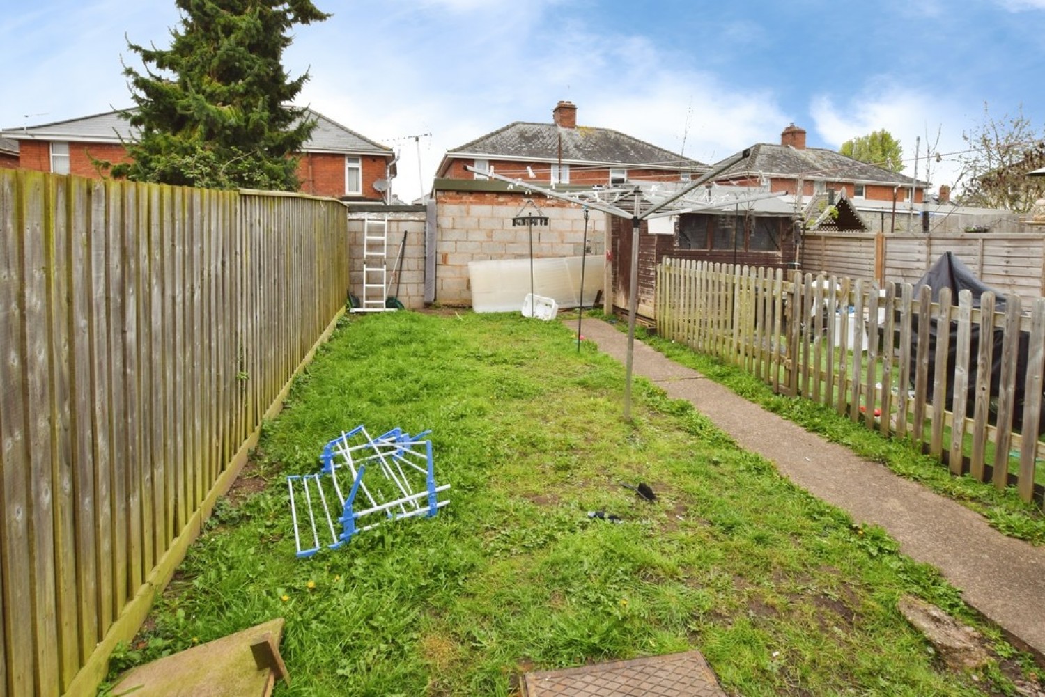 1 bedroom Flat for Sale Burnthouse Lane