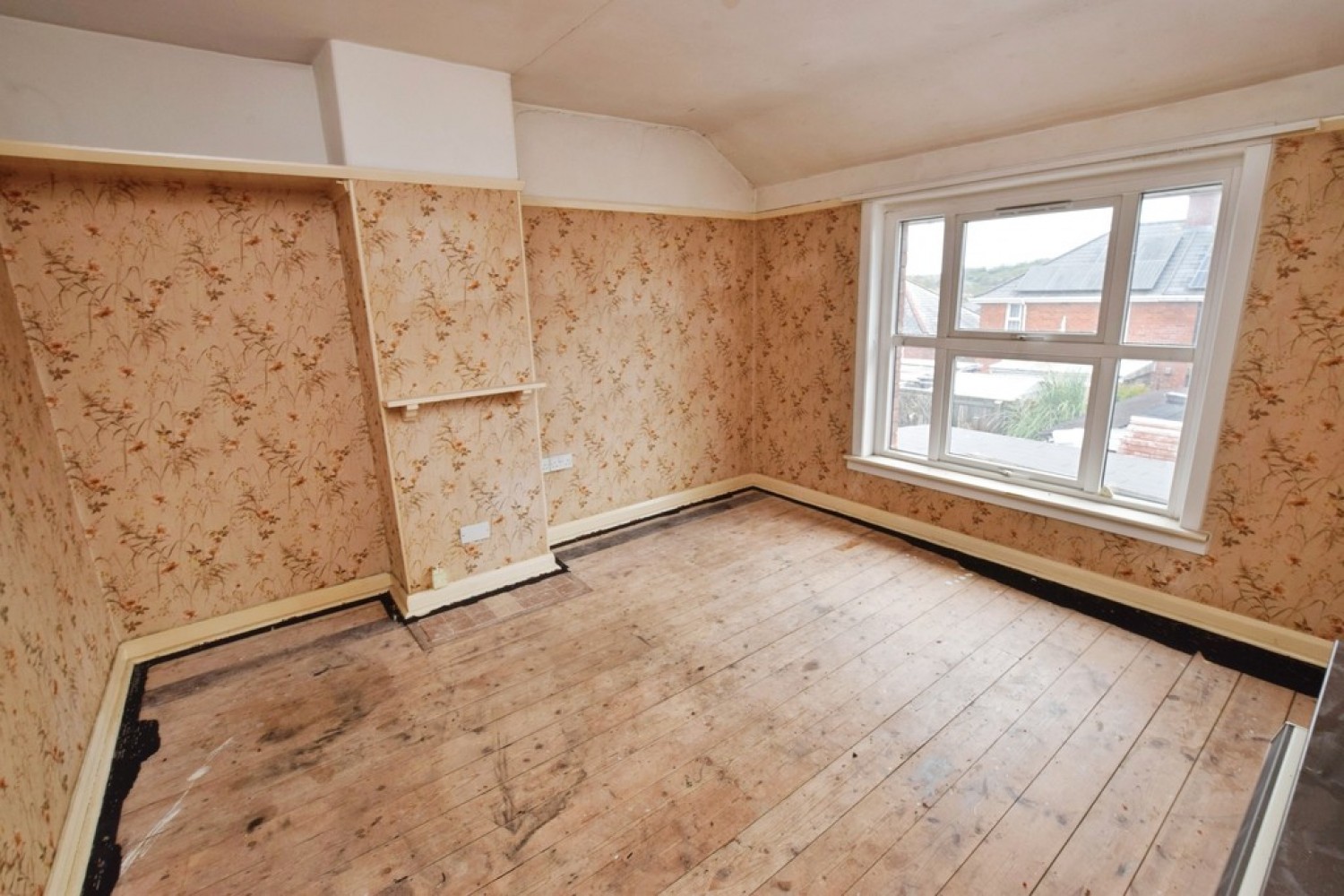 1 bedroom Flat for Sale Burnthouse Lane