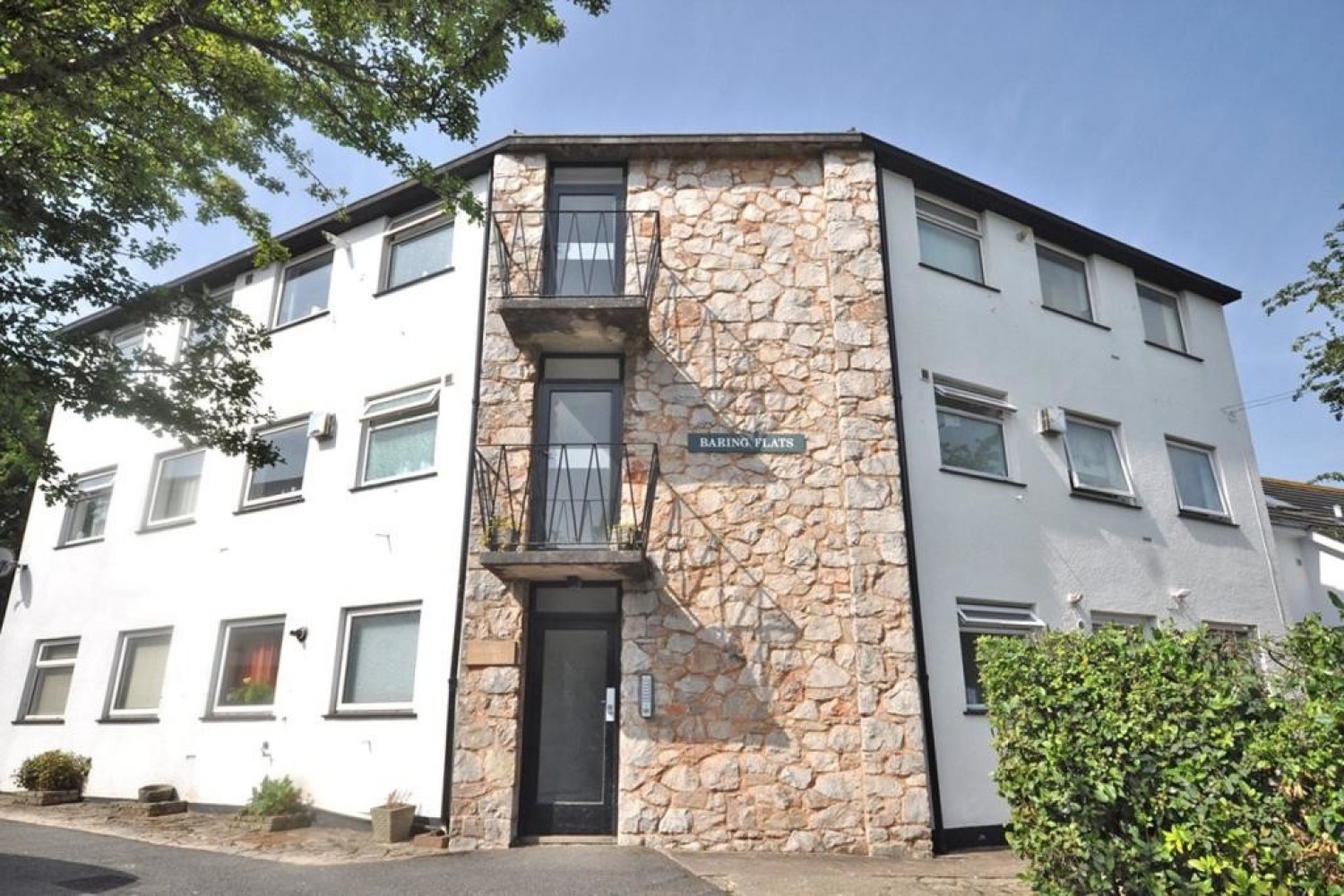 1 bedroom Flat for Sale 4 Baring Flats