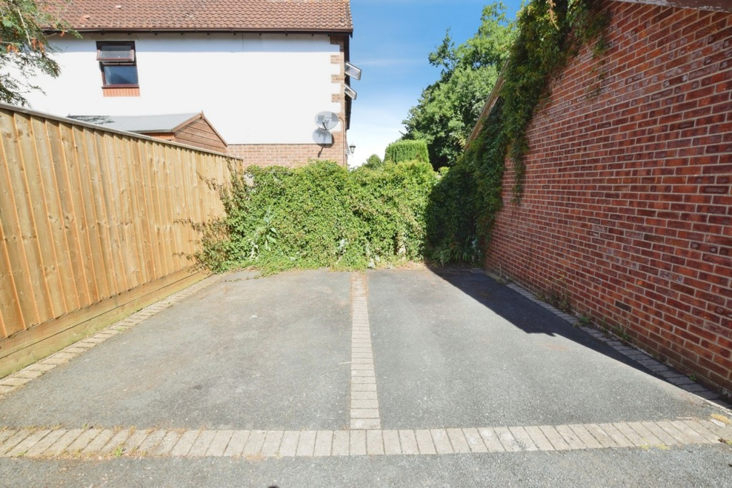 2 bedroom House for Sale Barton Grange, Exeter, Devon