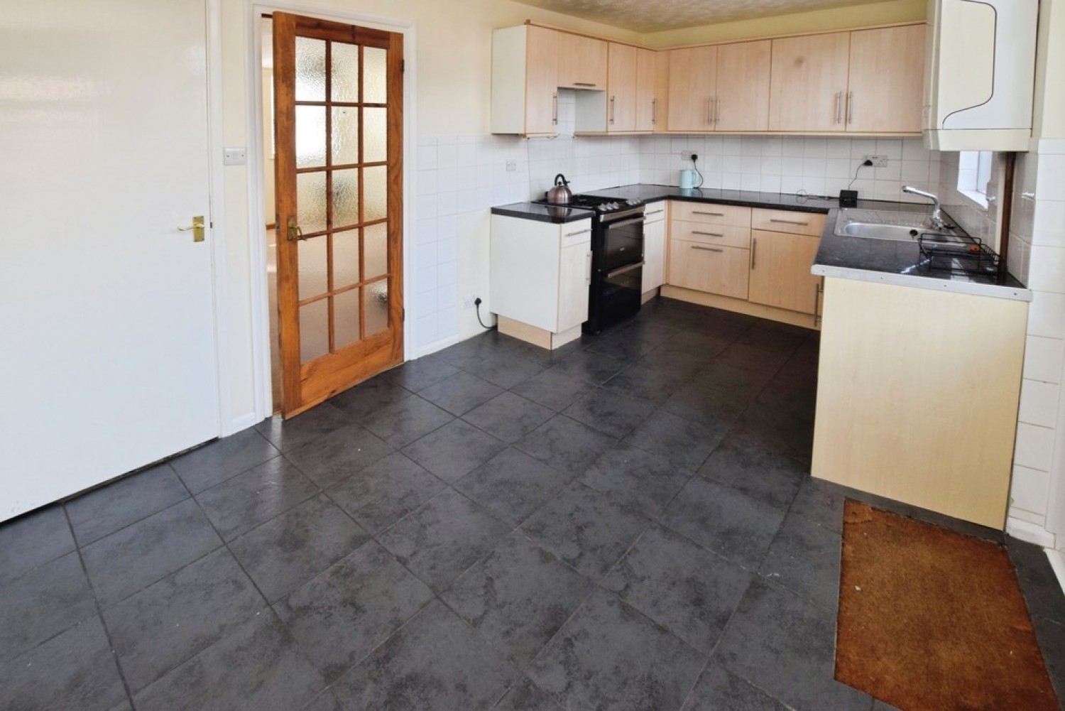 2 bedroom House for Sale Clifton Road, Newtown