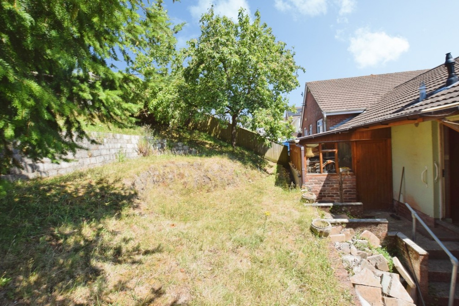 2 bedroom Bungalow for Sale Gloucester Road, Exeter, Devon