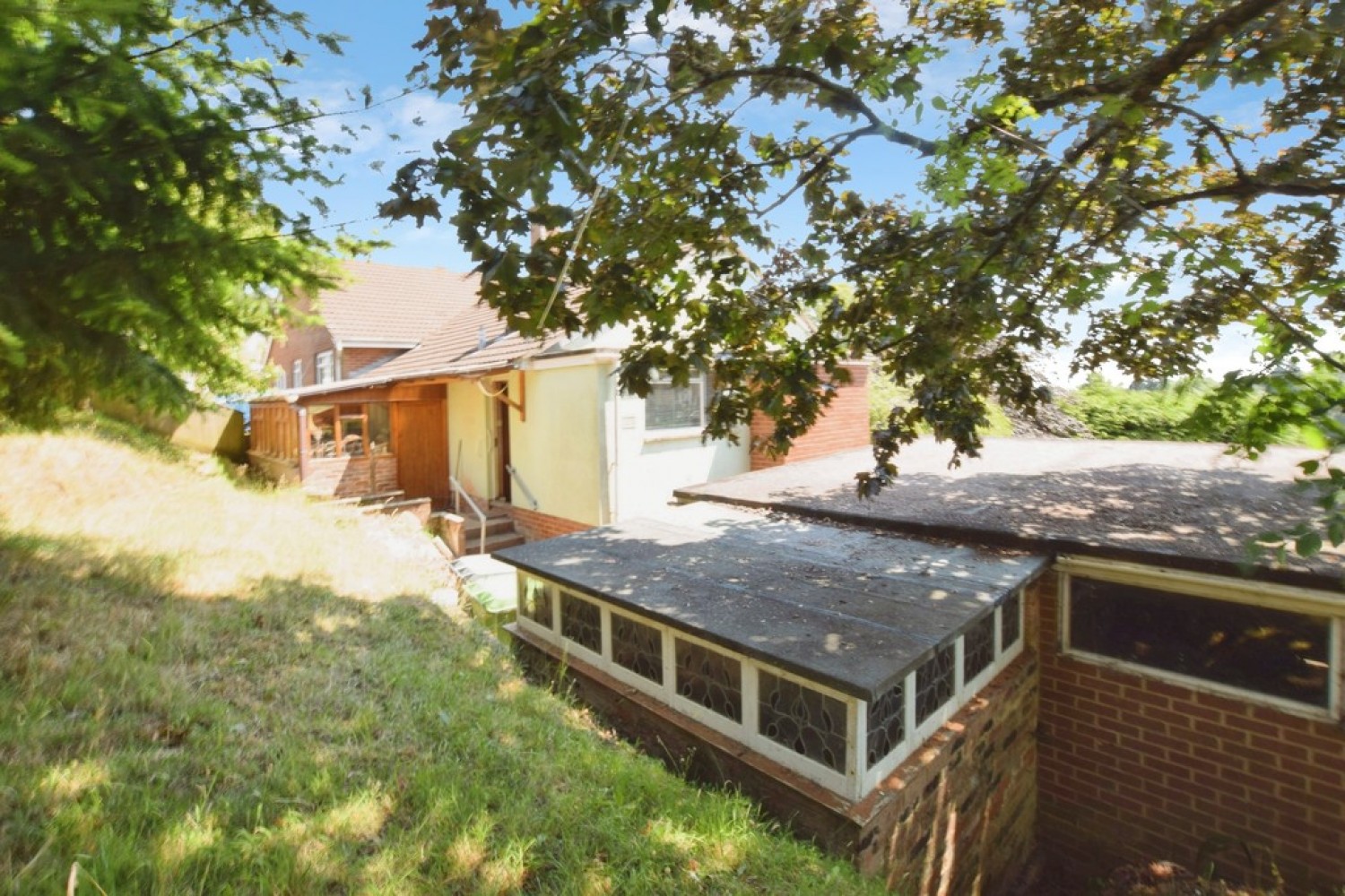 2 bedroom Bungalow for Sale Gloucester Road, Exeter, Devon
