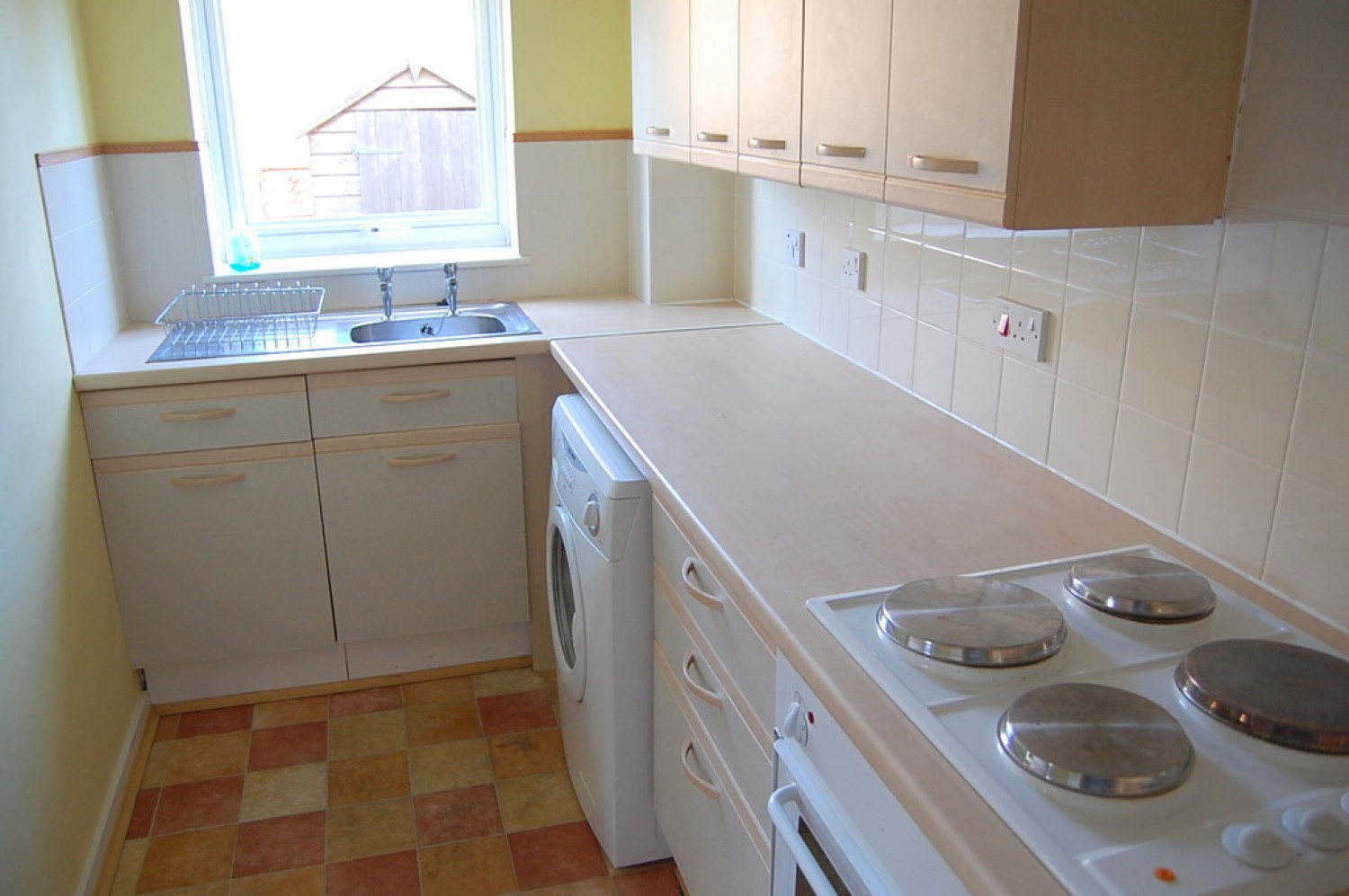 1 bedroom House for Letting Chiltern Close, Downswood
