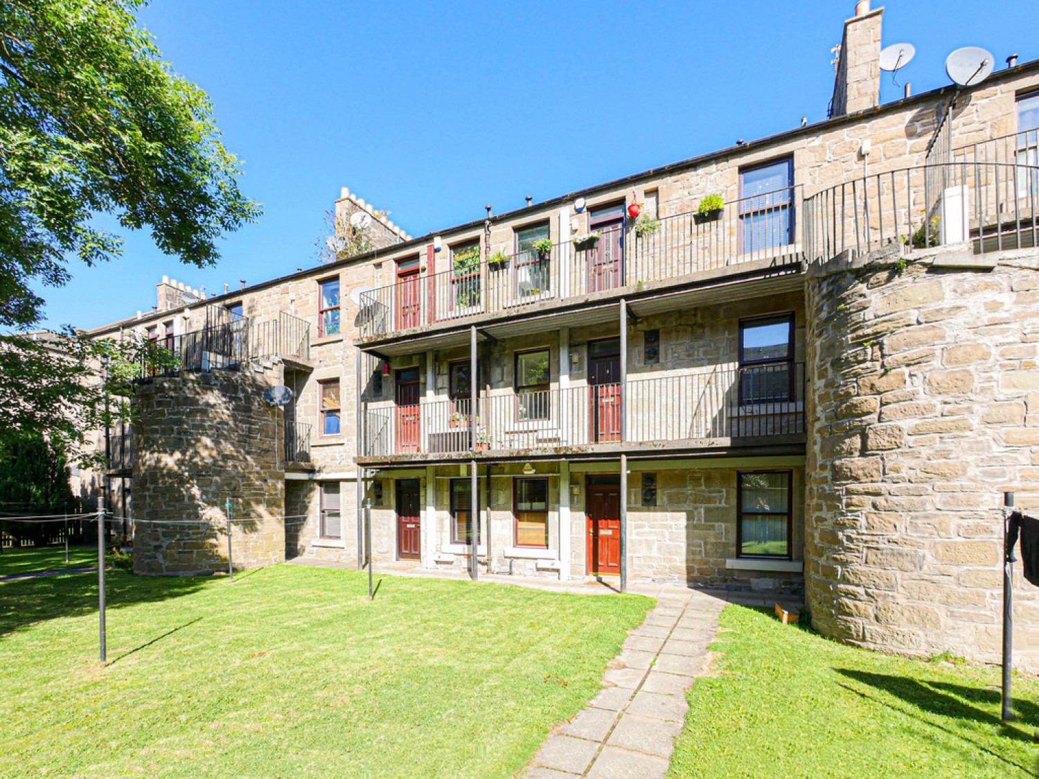 2 bedroom Flat for Letting Taits Lane, Dundee