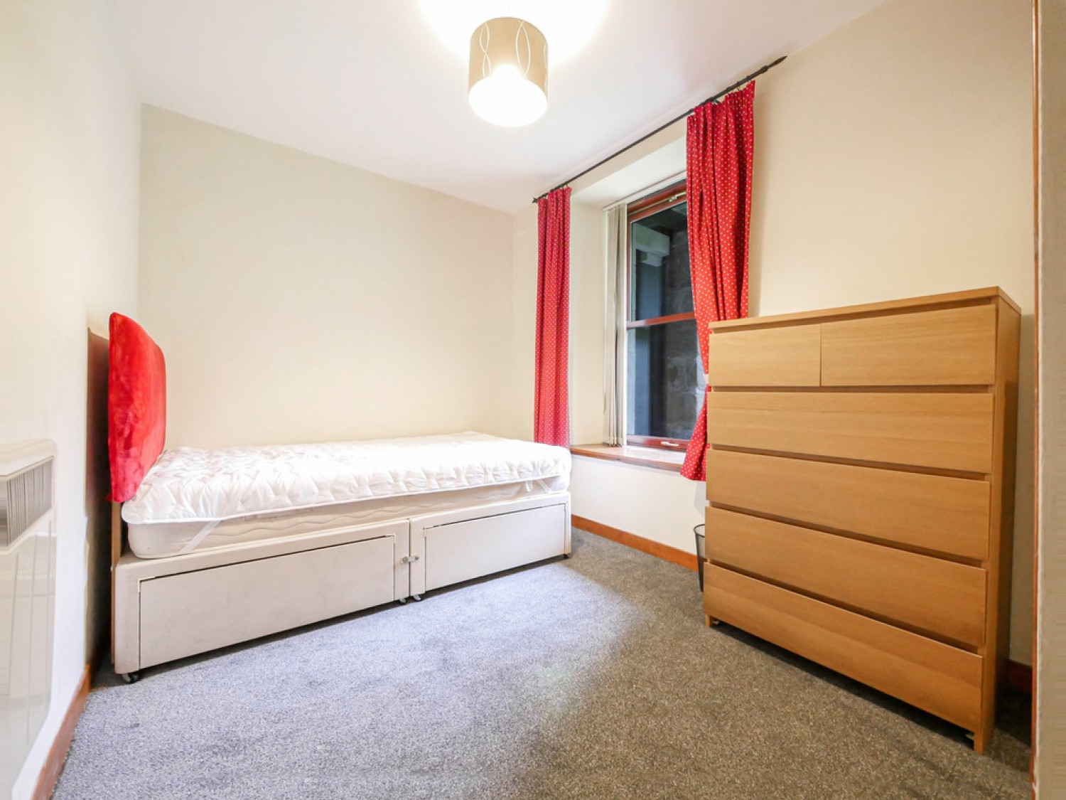 2 bedroom Flat for Letting Taits Lane, Dundee
