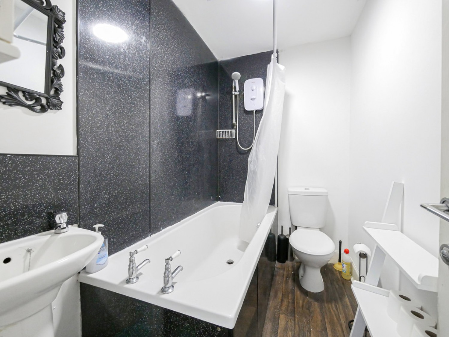 2 bedroom Flat for Letting St Andrews Street, Dundee